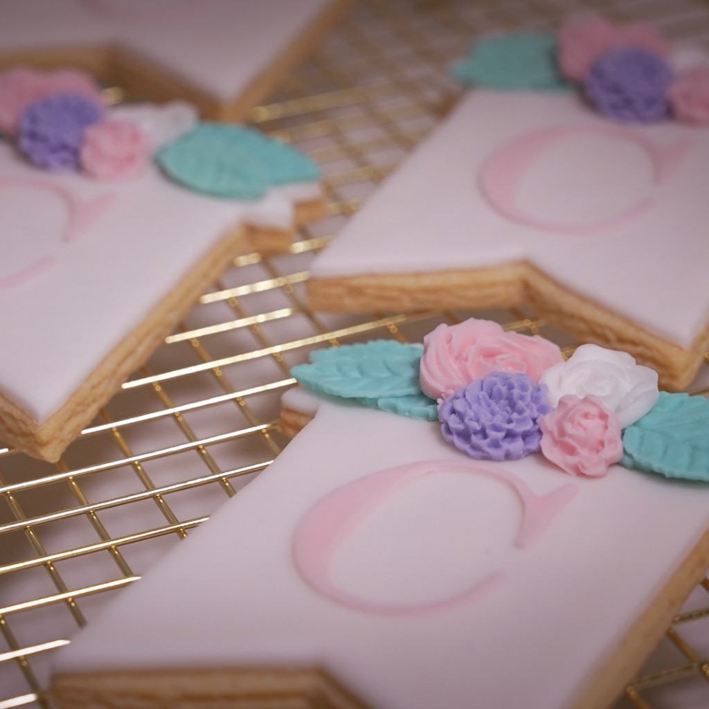 Galletas decoradas con inicial